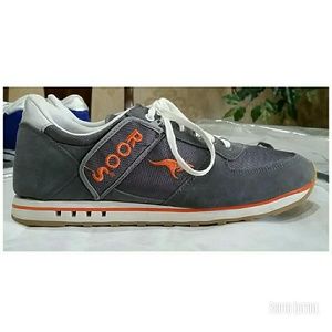 Kangaroos sneakers
